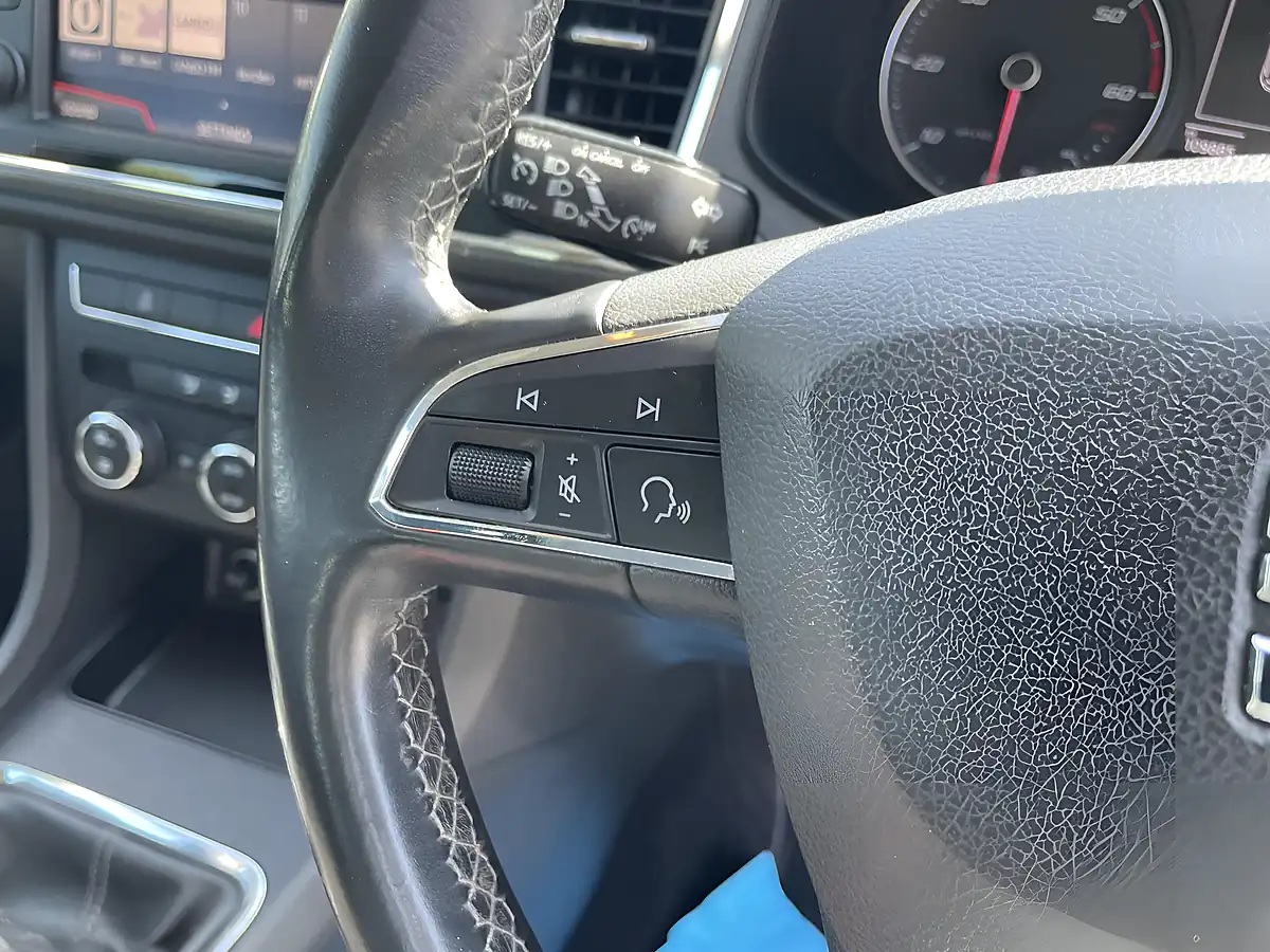 Used 2018 SEAT Ateca Se White - Interior and Exterior details 14
