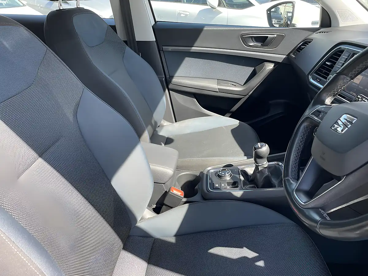 Used 2018 SEAT Ateca Se White - Interior and Exterior details 15