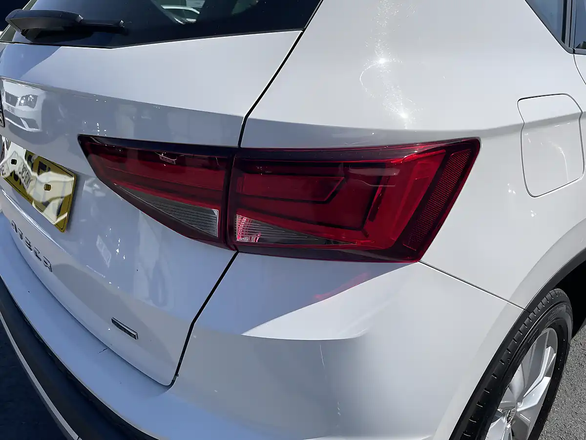 Used 2018 SEAT Ateca Se White - Interior and Exterior details 18