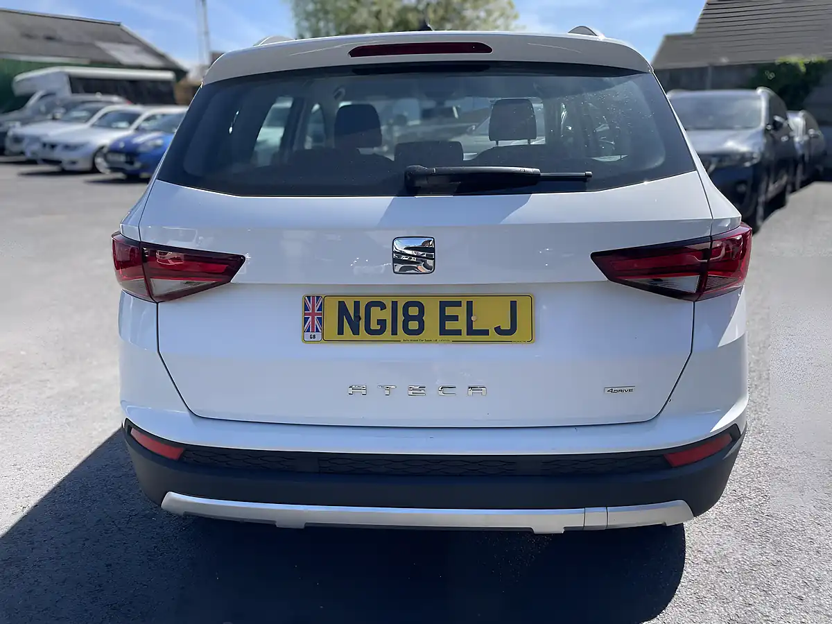 Used 2018 SEAT Ateca Se White - Interior and Exterior details 6