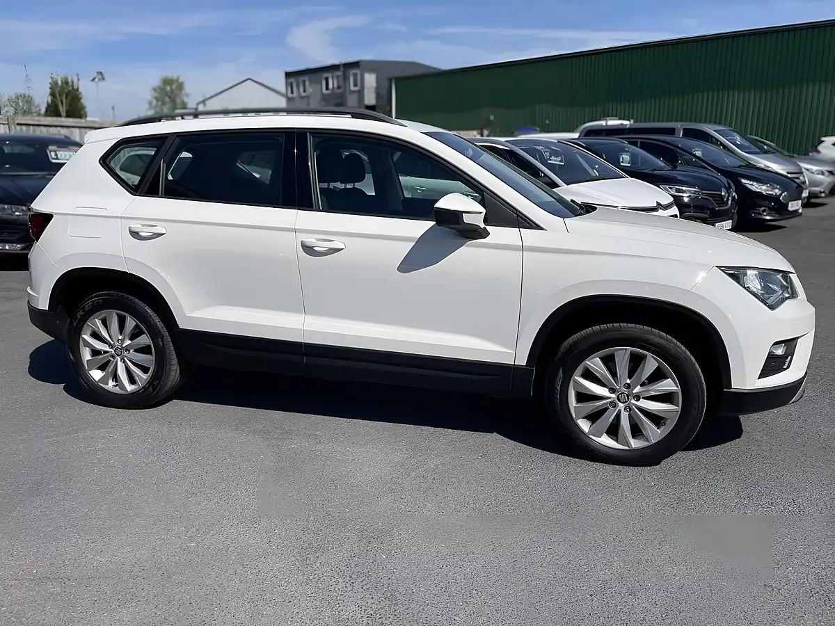 Used 2018 SEAT Ateca Se White - Interior and Exterior details 8