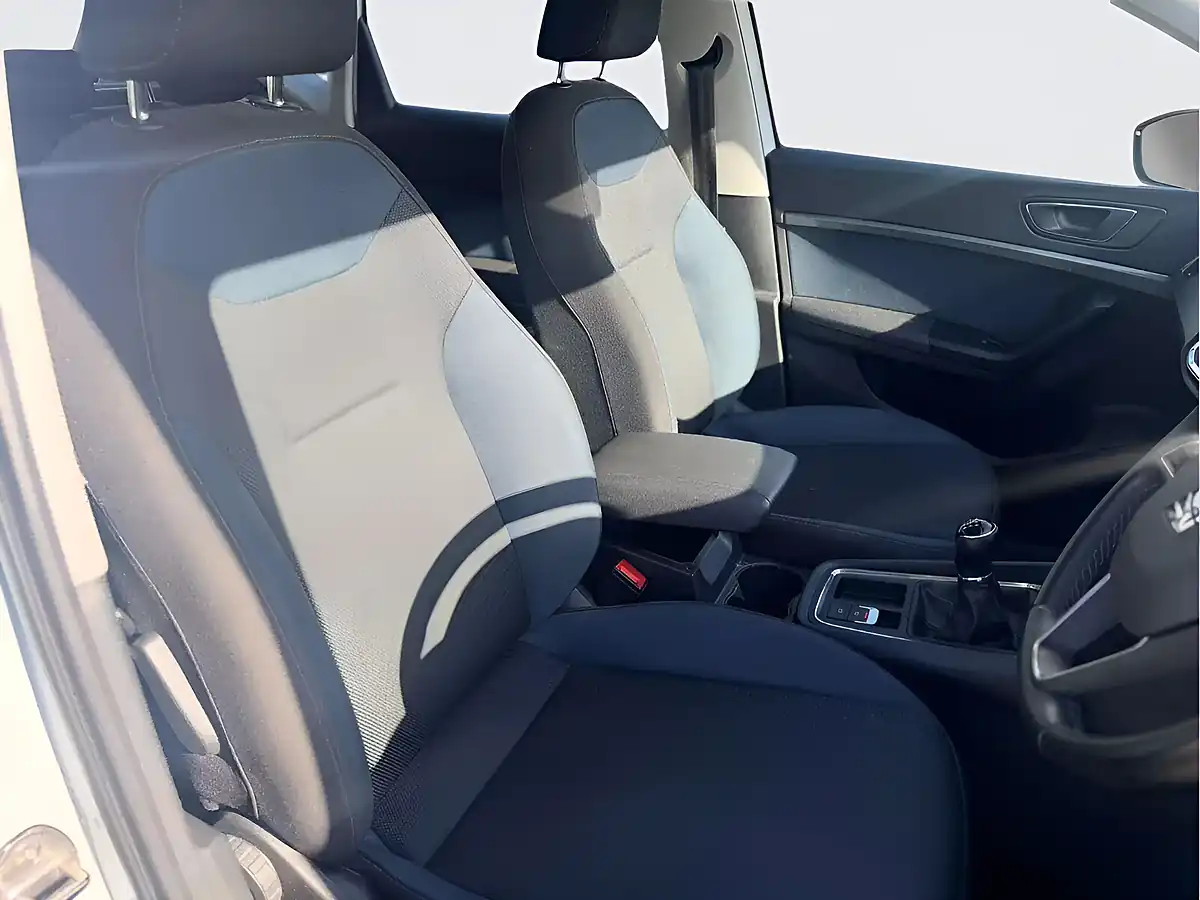 Used 2018 SEAT Ateca Se White - Interior and Exterior details 10