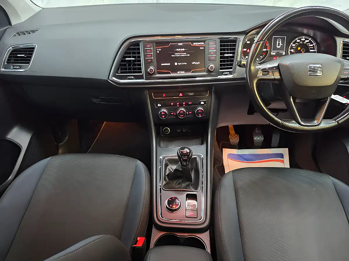 Used 2018 SEAT Ateca Se White - Interior and Exterior details 11