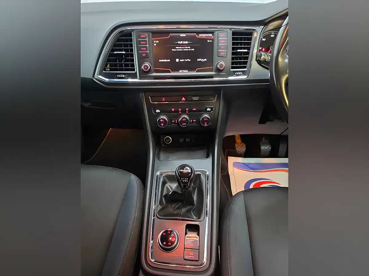 Used 2018 SEAT Ateca Se White - Interior and Exterior details 12