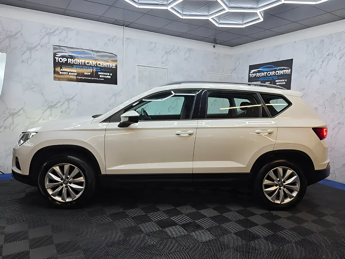 Used 2018 SEAT Ateca Se White - Interior and Exterior details 7