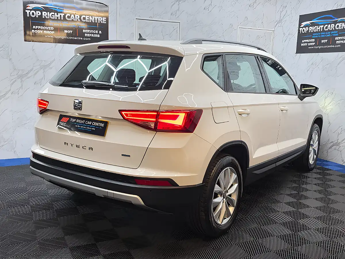 Used 2018 SEAT Ateca Se White - Interior and Exterior details 8