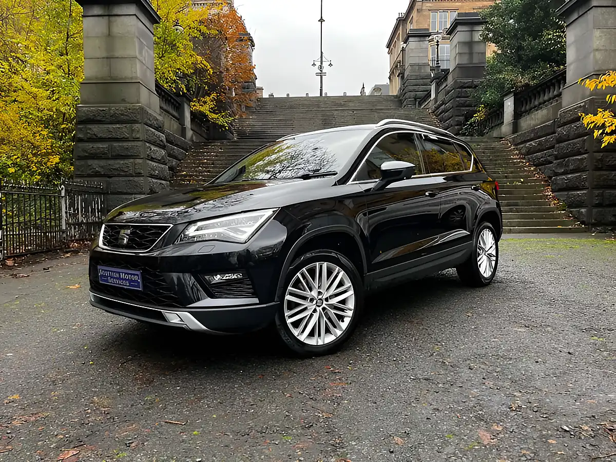 Used 2018 SEAT Ateca Xcellence Black - Front View