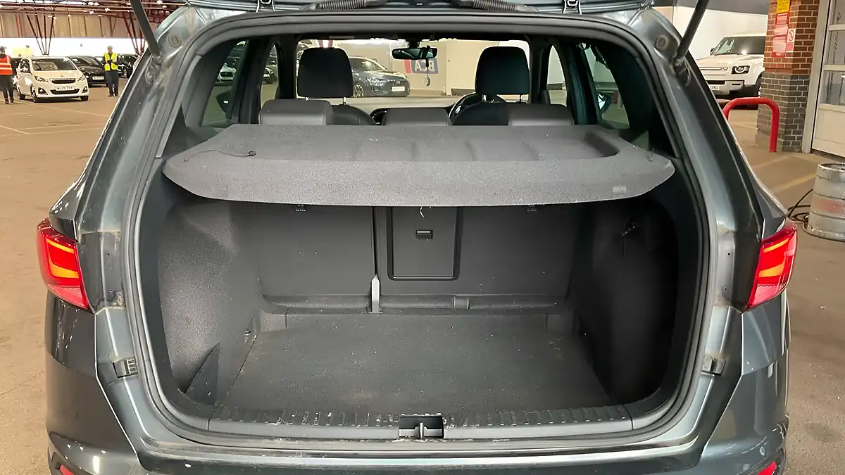 Used 2018 SEAT Ateca Xcellence Grey - Interior and Exterior details 9