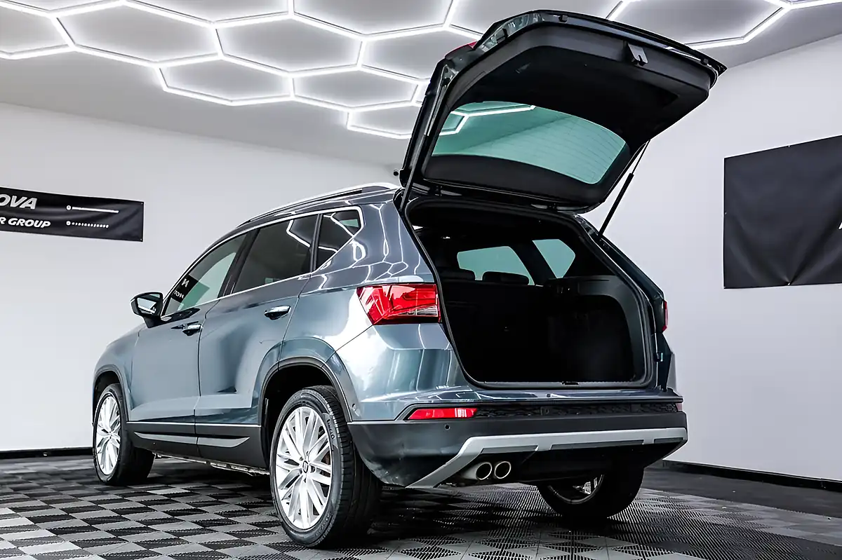 Used 2018 SEAT Ateca Xcellence Grey - Interior and Exterior details 19