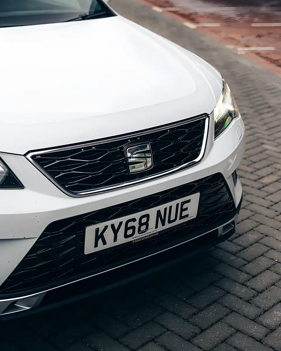 Used 2018 SEAT Ateca Xcellence Nevada White - Interior and Exterior details 10