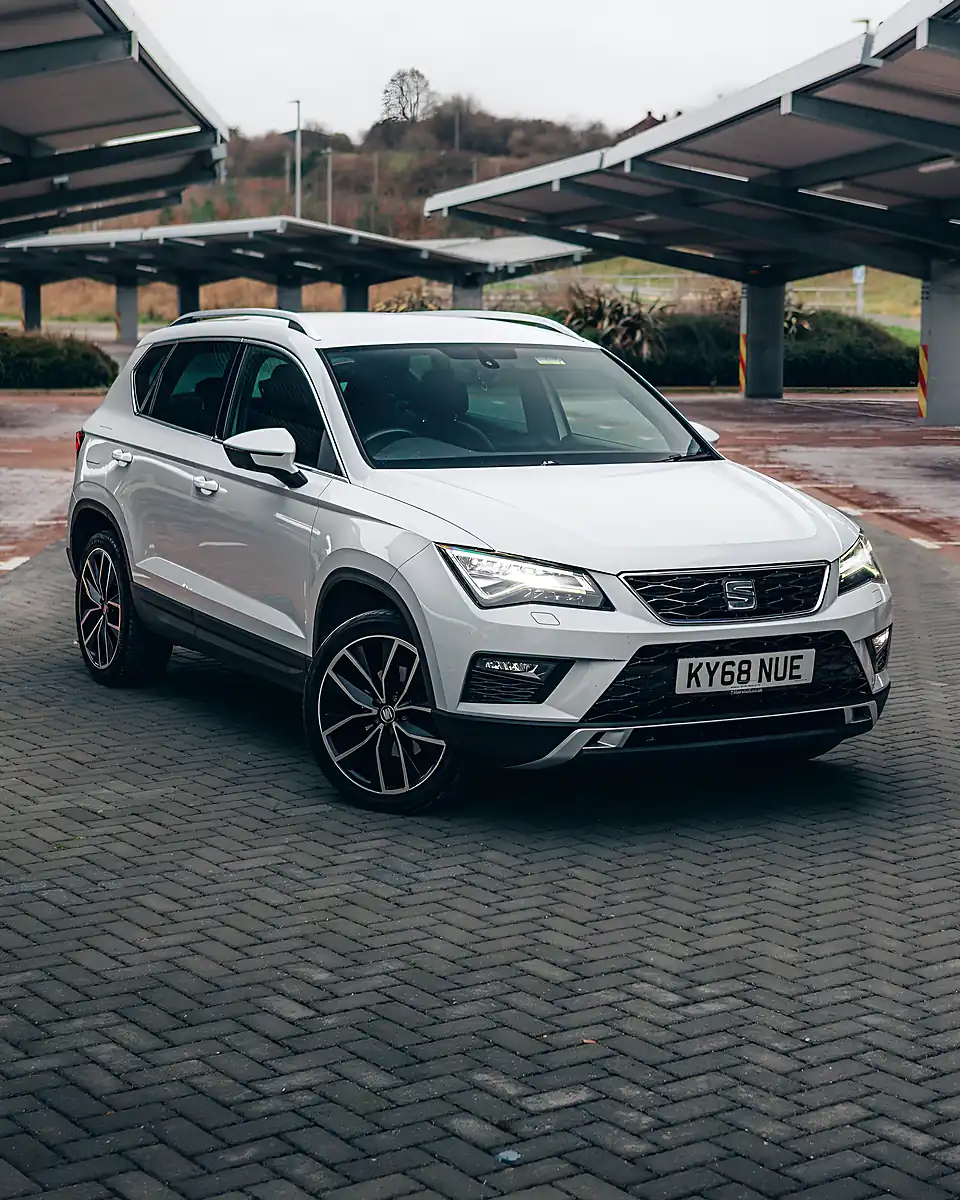 Used 2018 SEAT Ateca Xcellence Nevada White - Interior and Exterior details 11