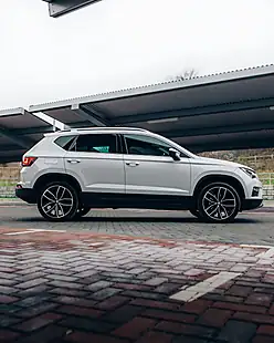 Used 2018 SEAT Ateca Xcellence Nevada White - Interior and Exterior details 15