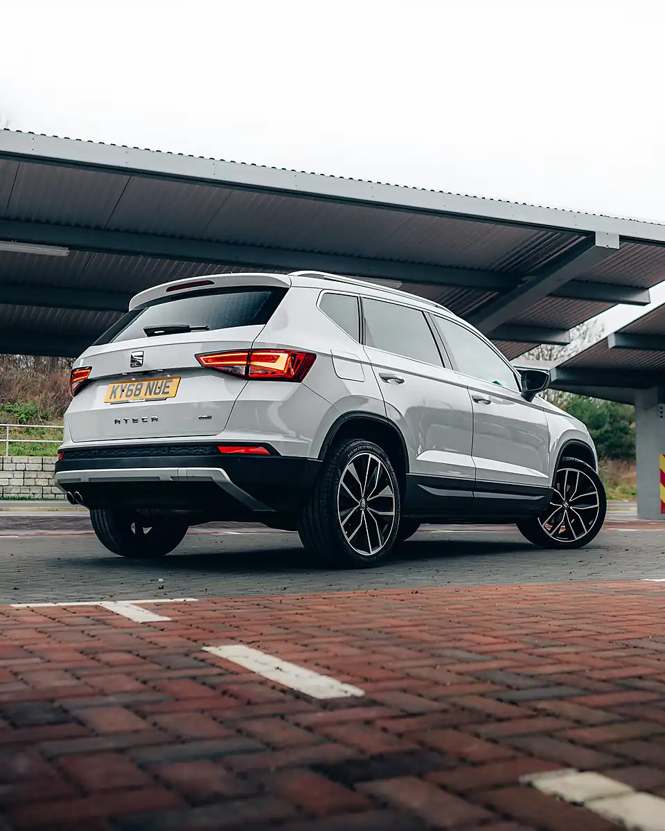 Used 2018 SEAT Ateca Xcellence Nevada White - Interior and Exterior details 3