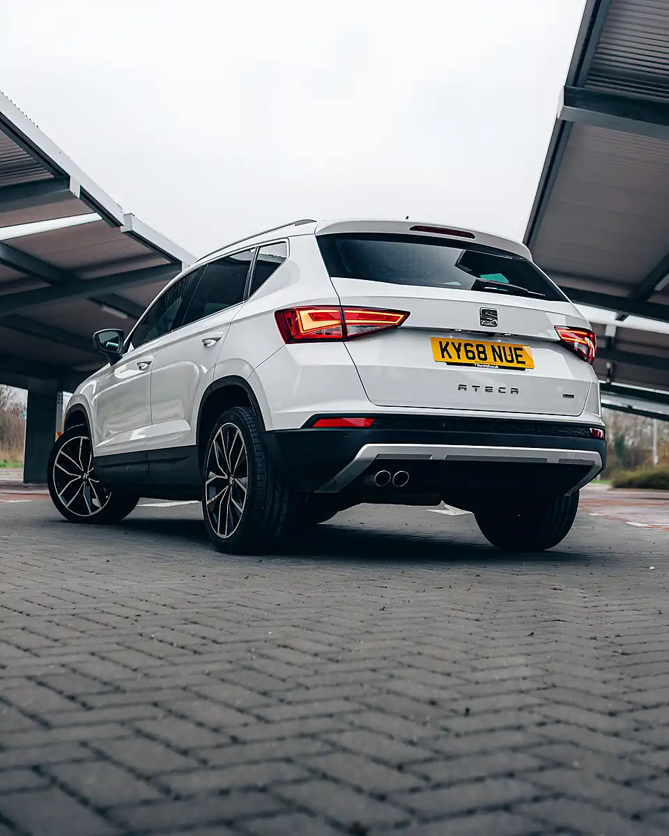Used 2018 SEAT Ateca Xcellence Nevada White - Interior and Exterior details 5