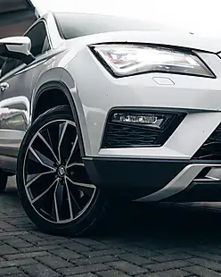 Used 2018 SEAT Ateca Xcellence Nevada White - Interior and Exterior details 9