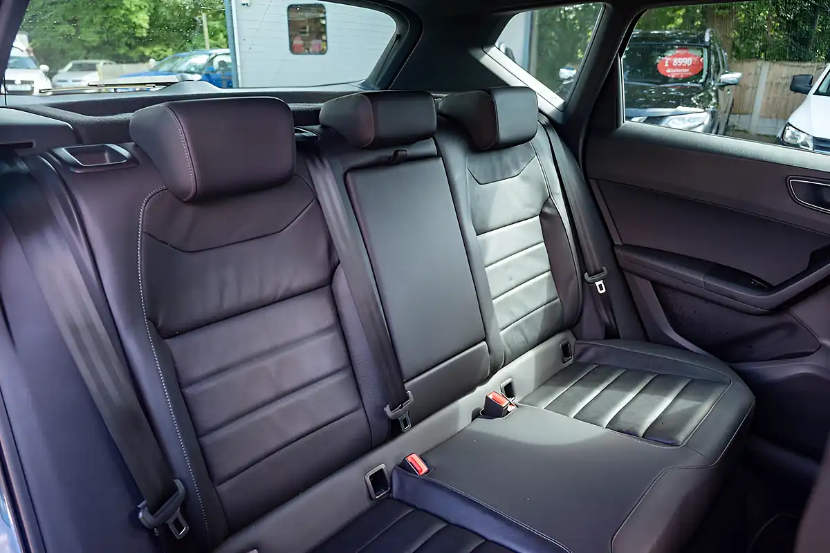 Used 2018 SEAT Ateca Xcellence Rhodium Grey - Interior and Exterior details 15