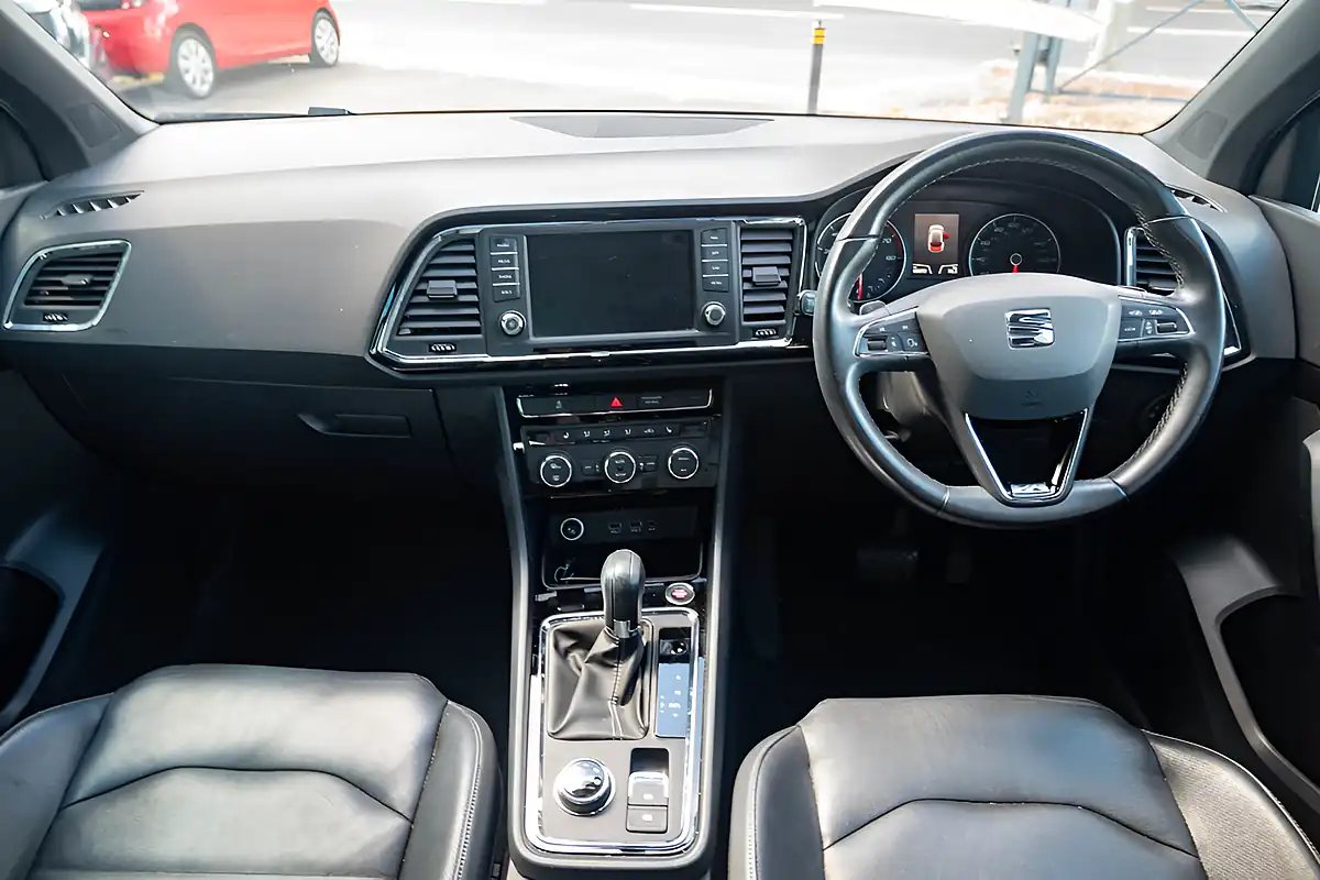 Used 2018 SEAT Ateca Xcellence Rhodium Grey - Interior and Exterior details 16