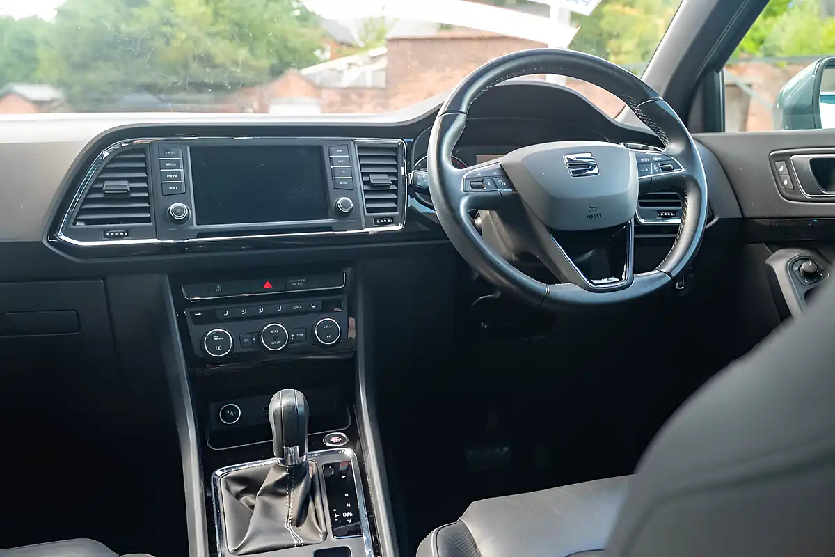 Used 2018 SEAT Ateca Xcellence Rhodium Grey - Interior and Exterior details 17