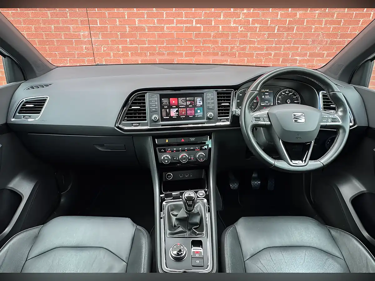 Used 2018 SEAT Ateca Xcellence White - Interior and Exterior details 11