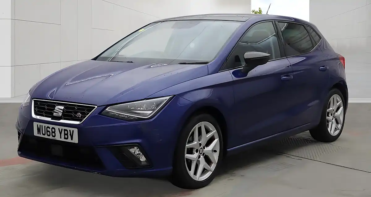 Used 2018 SEAT Ibiza Fr Blue - Interior and Exterior details 2