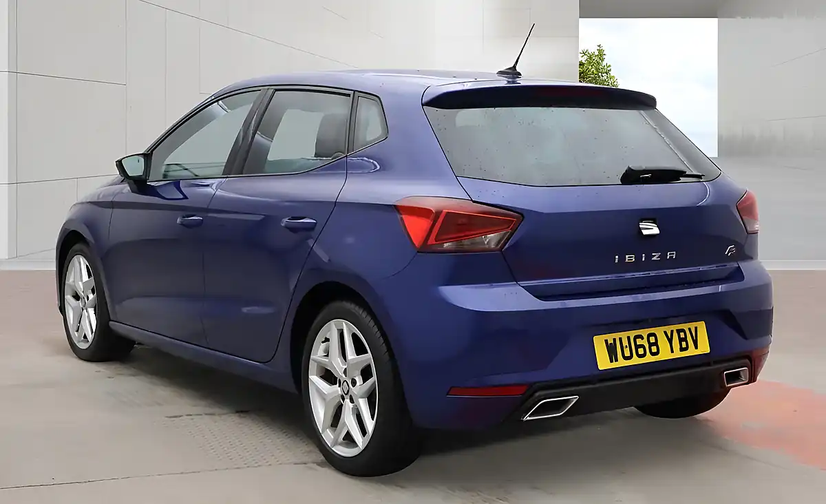 Used 2018 SEAT Ibiza Fr Blue - Interior and Exterior details 3