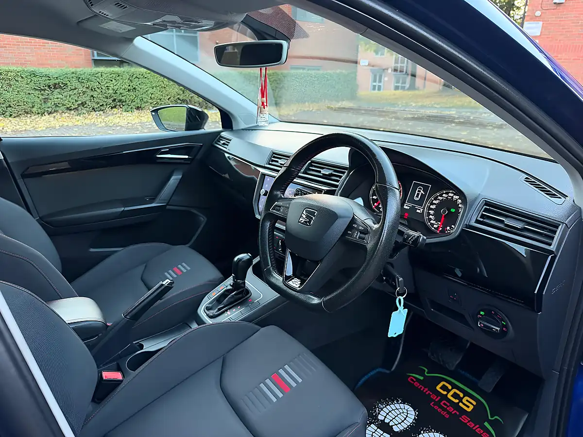 Used 2018 SEAT Ibiza Fr Blue - Interior and Exterior details 15