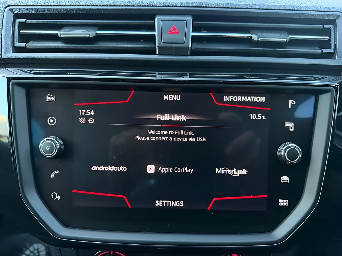 Used 2018 SEAT Ibiza Fr Blue - Interior and Exterior details 17