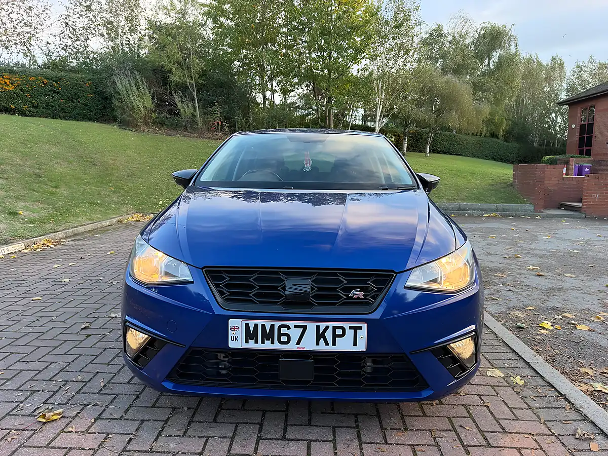 Used 2018 SEAT Ibiza Fr Blue - Interior and Exterior details 3