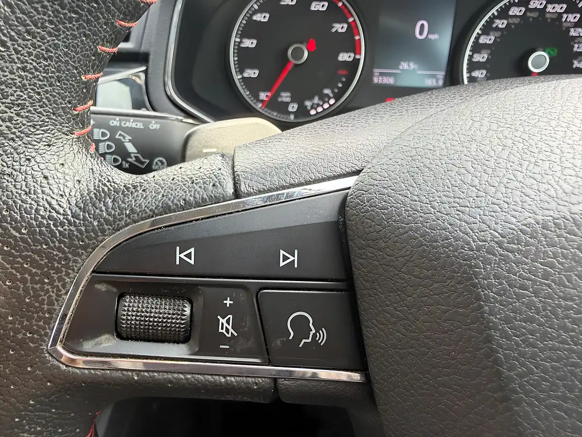 Used 2018 SEAT Ibiza Fr Brilliant Black - Interior and Exterior details 12