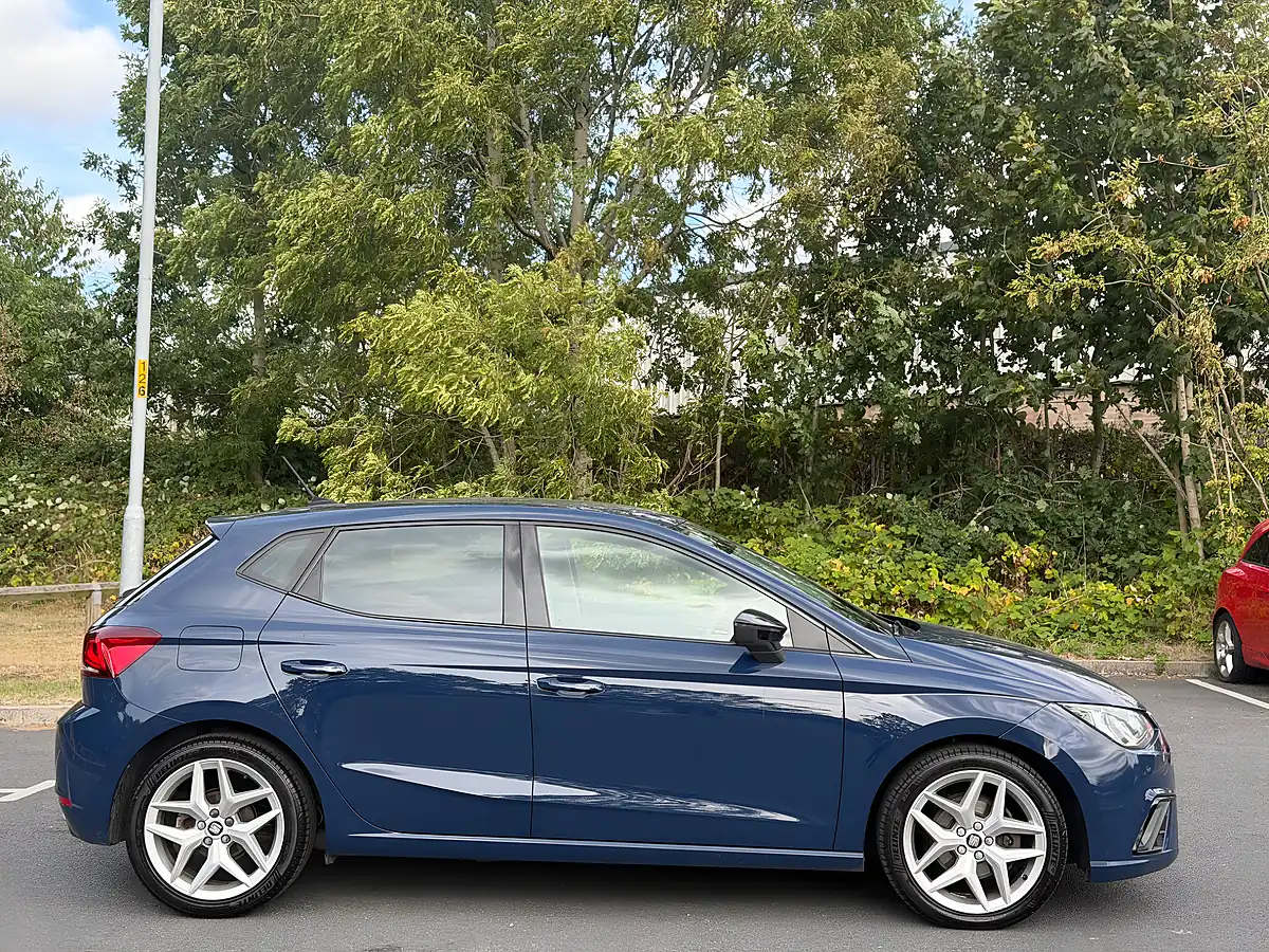 Used 2018 SEAT Ibiza Fr Brilliant Black - Interior and Exterior details 8