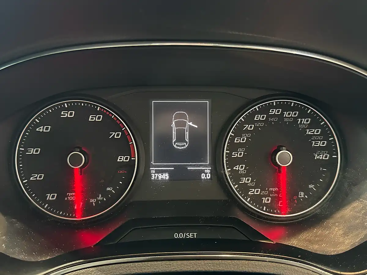 Used 2018 SEAT Ibiza Fr Red - Interior and Exterior details 11