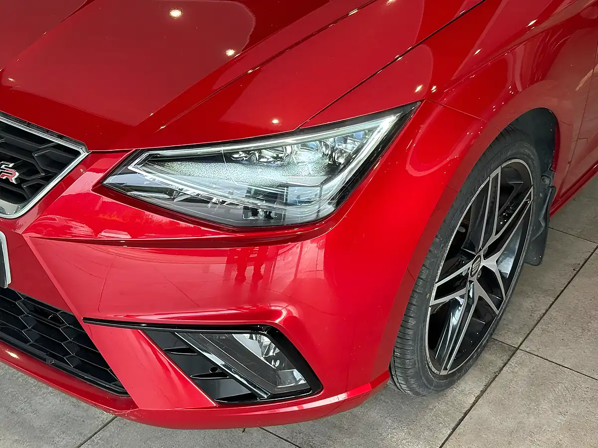 Used 2018 SEAT Ibiza Fr Red - Interior and Exterior details 4