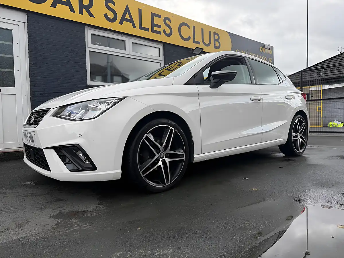 Used 2018 SEAT Ibiza Fr White - Interior and Exterior details 12