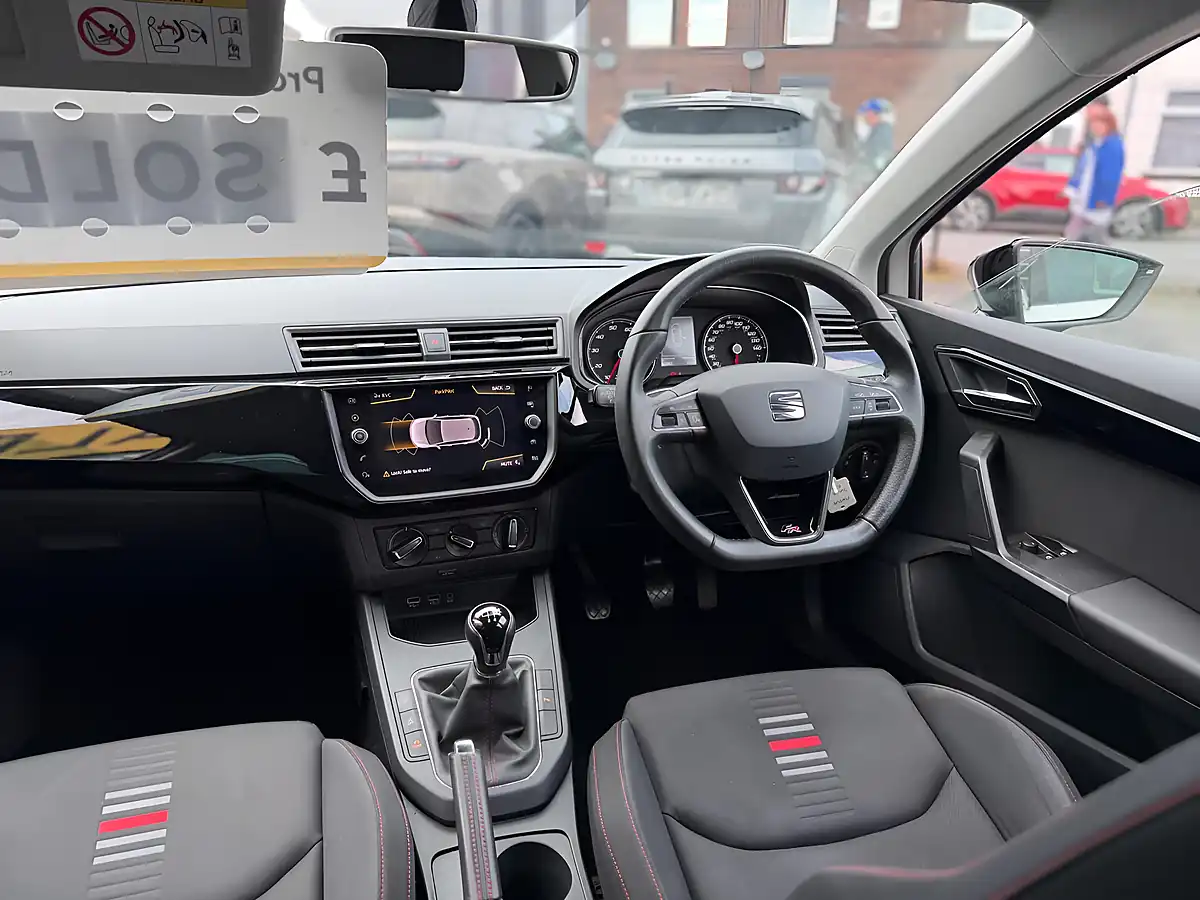 Used 2018 SEAT Ibiza Fr White - Interior and Exterior details 16