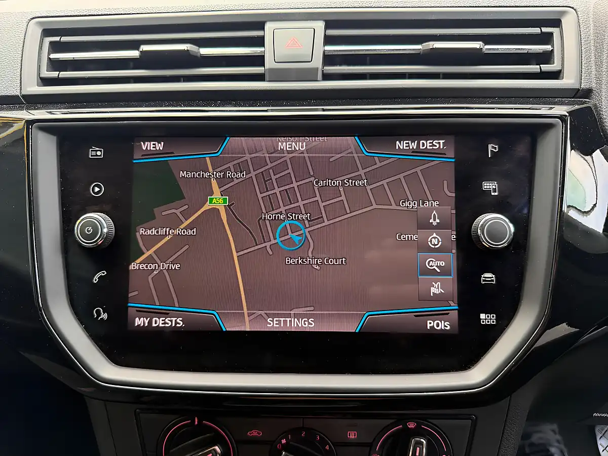 Used 2018 SEAT Ibiza Fr White - Interior and Exterior details 18