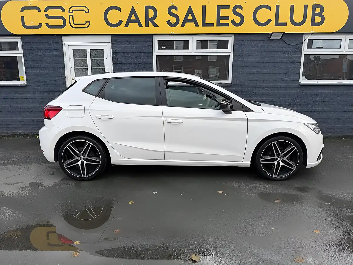 Used 2018 SEAT Ibiza Fr White - Interior and Exterior details 3