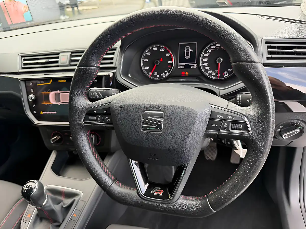 Used 2018 SEAT Ibiza Fr White - Interior and Exterior details 4