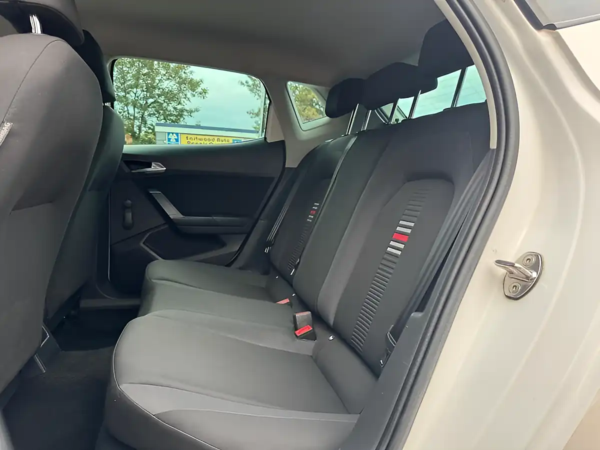 Used 2018 SEAT Ibiza Fr White - Interior and Exterior details 12