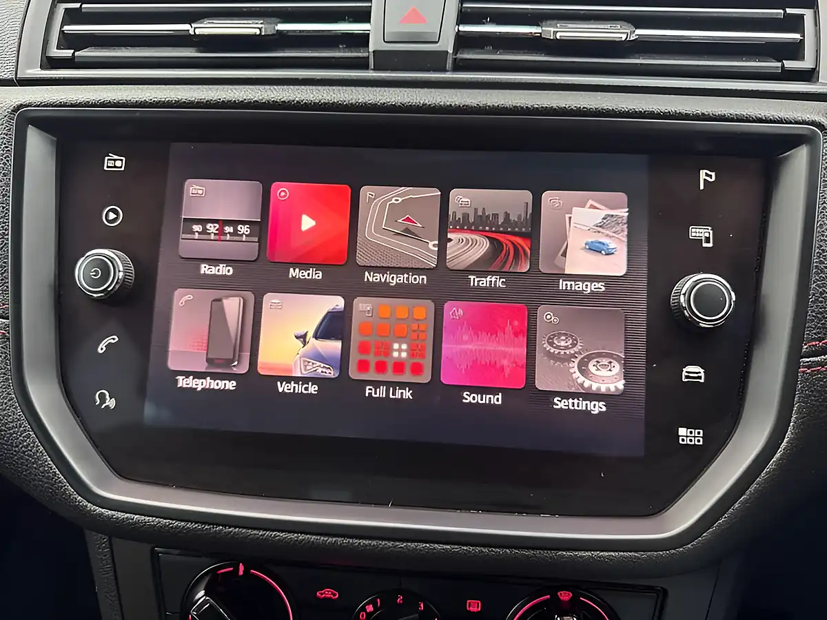 Used 2018 SEAT Ibiza Fr White - Interior and Exterior details 15
