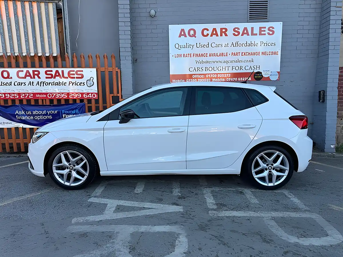 Used 2018 SEAT Ibiza Fr White - Interior and Exterior details 4
