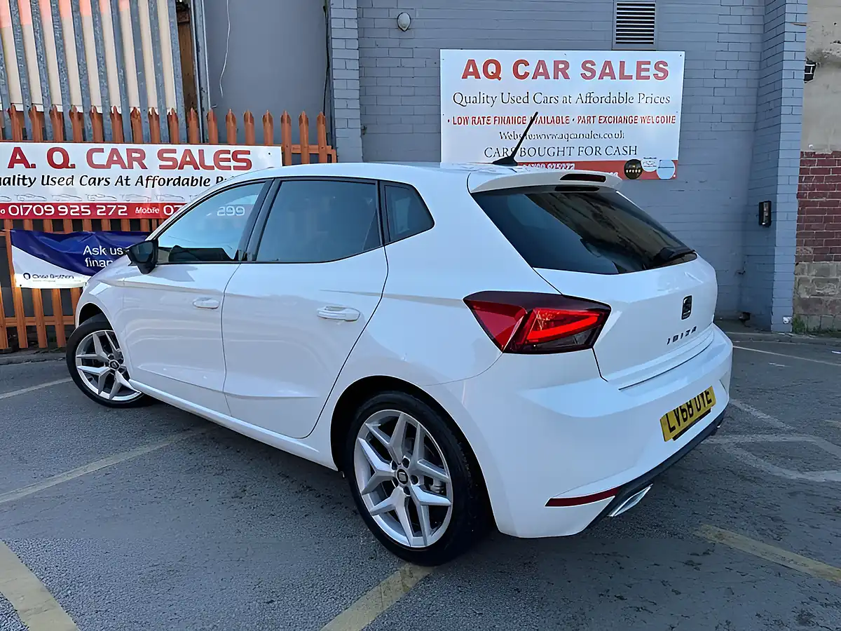 Used 2018 SEAT Ibiza Fr White - Interior and Exterior details 5