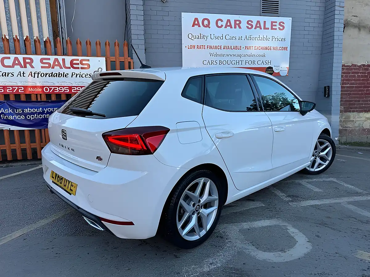 Used 2018 SEAT Ibiza Fr White - Interior and Exterior details 7