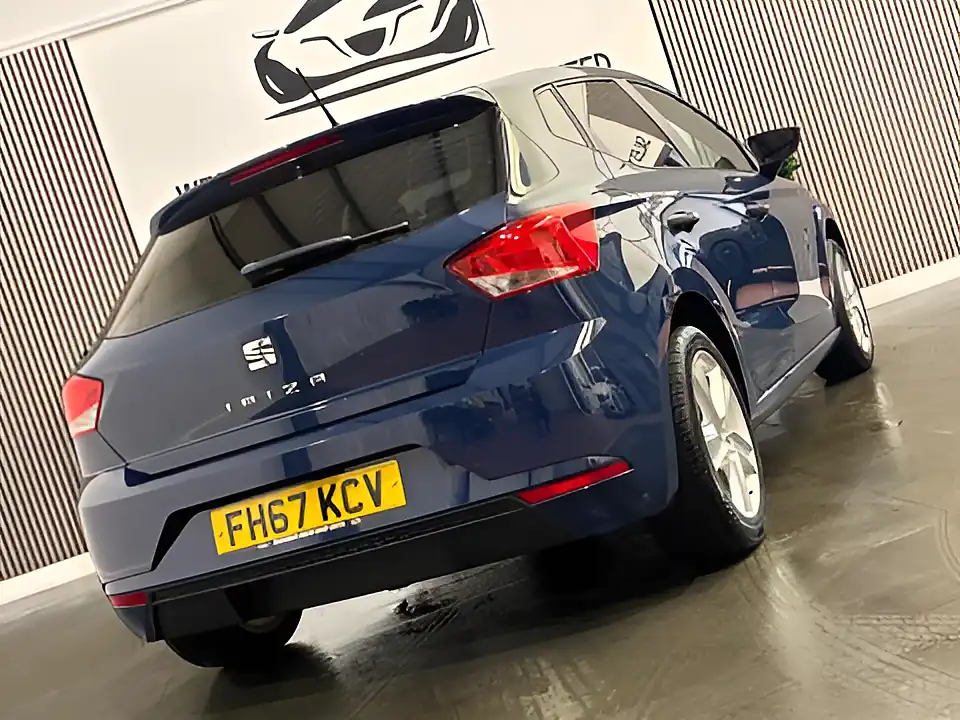 Used 2018 SEAT Ibiza S Blue - Interior and Exterior details 12