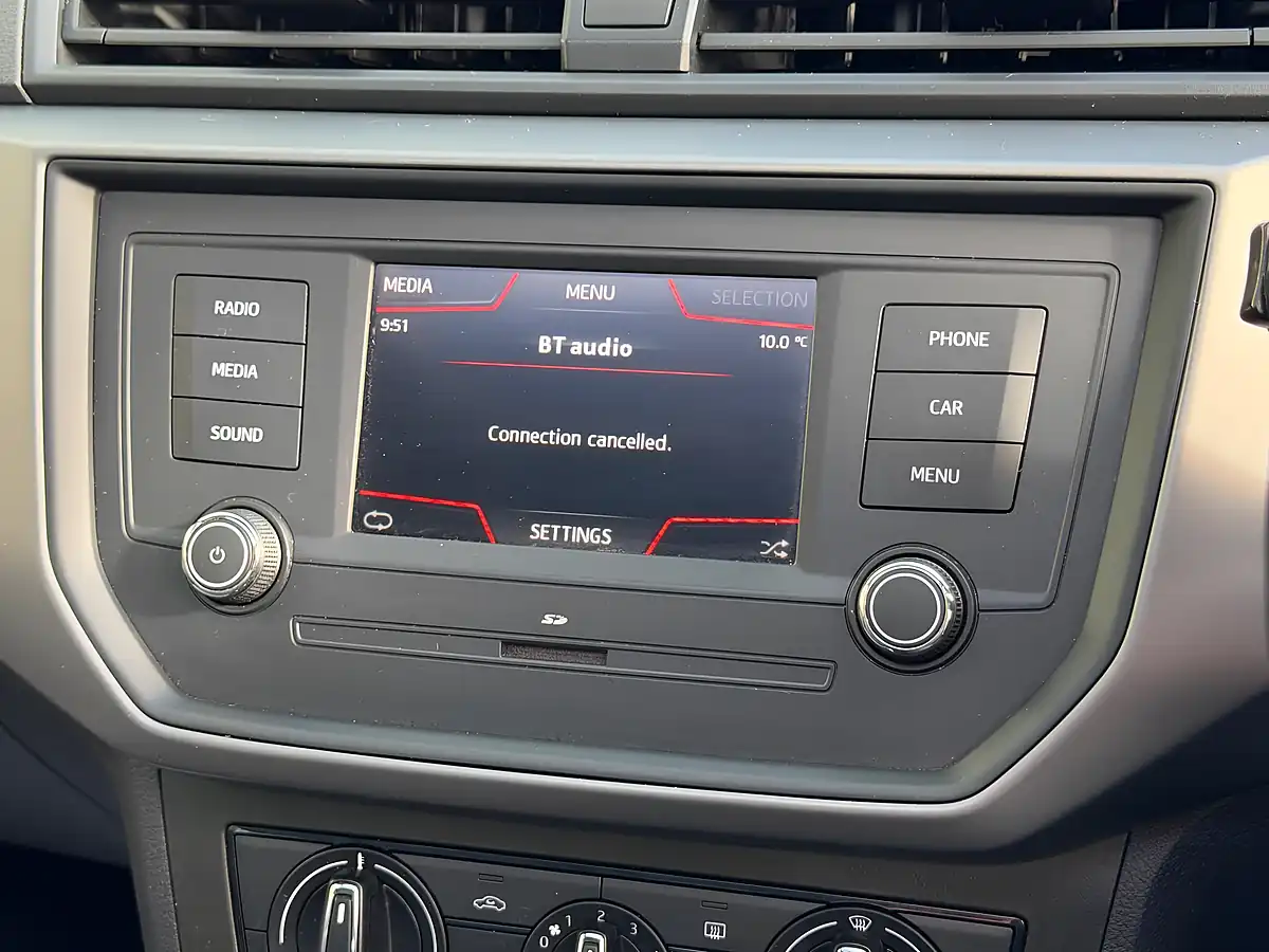 Used 2018 SEAT Ibiza Se Design Blue - Interior and Exterior details 18