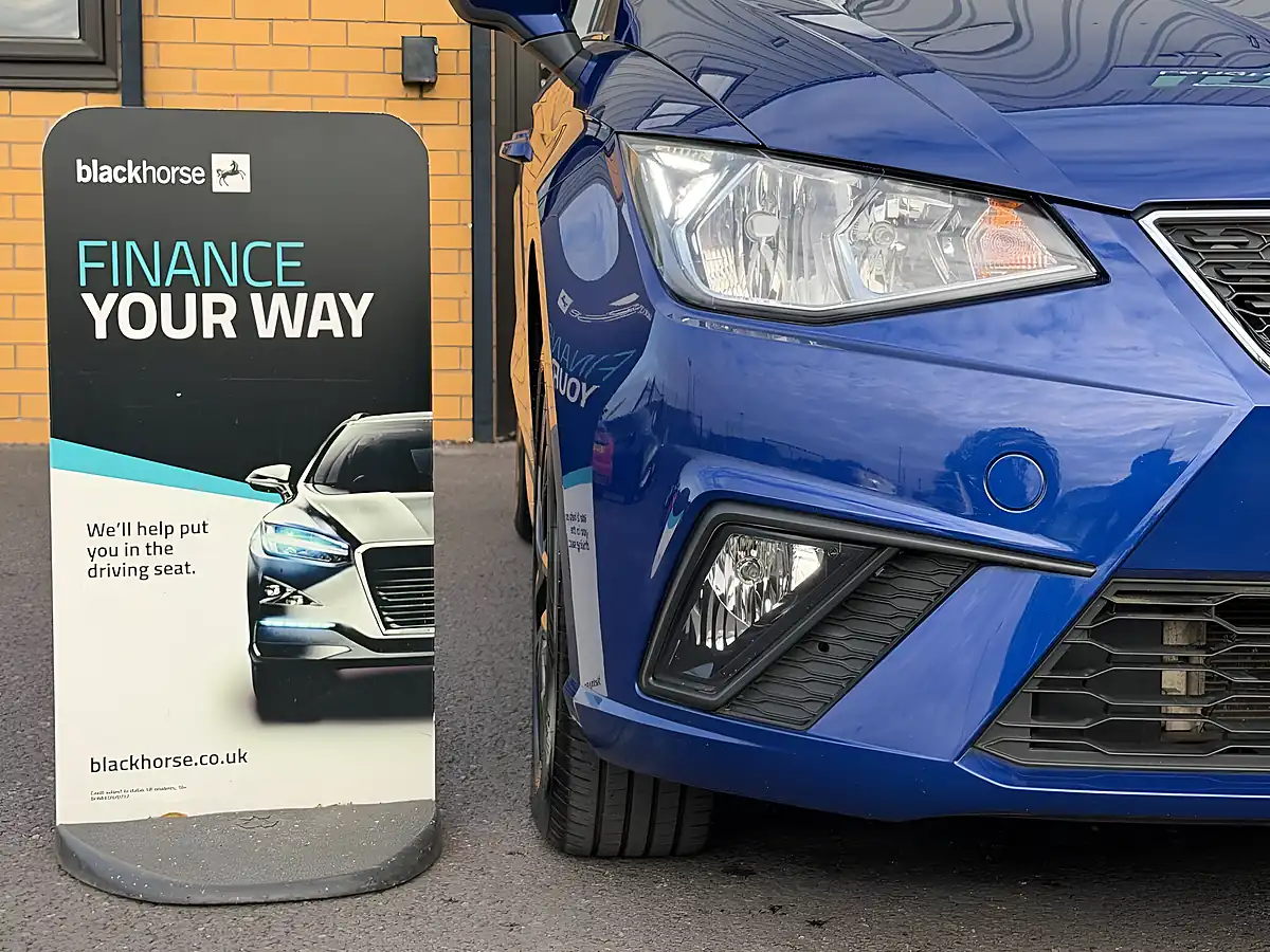 Used 2018 SEAT Ibiza Se Design Blue - Interior and Exterior details 7