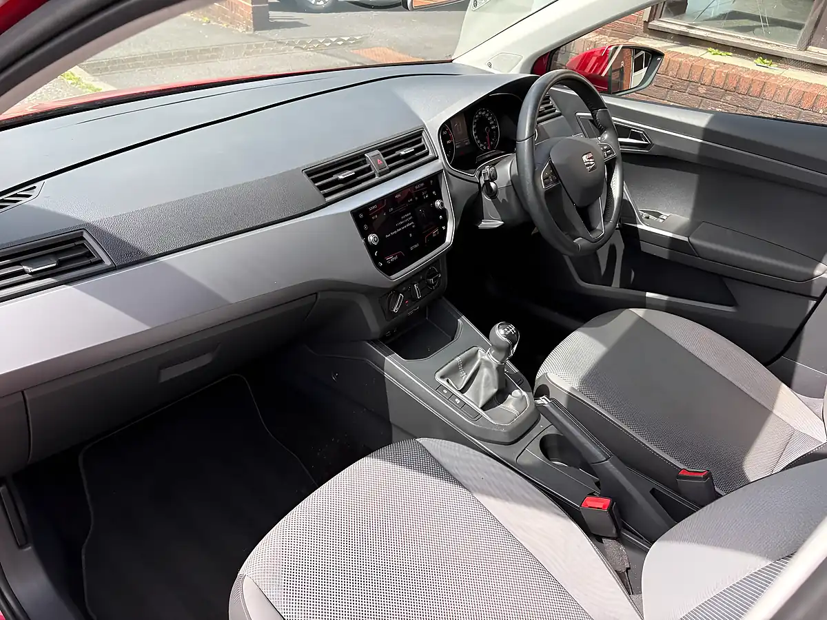 Used 2018 SEAT Ibiza Se Design Red - Interior and Exterior details 14