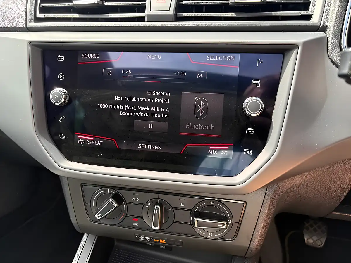Used 2018 SEAT Ibiza Se Design Red - Interior and Exterior details 17