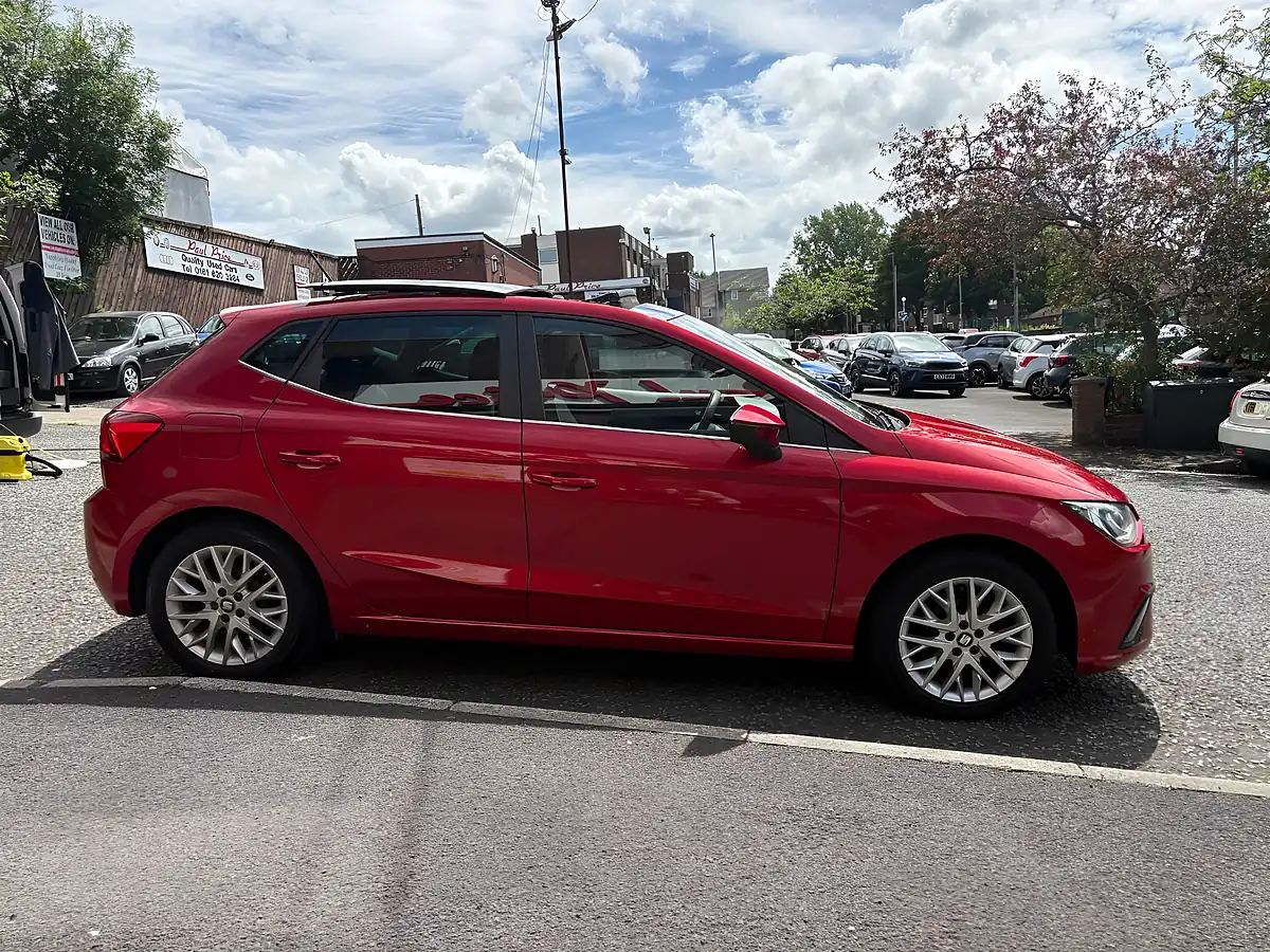 Used 2018 SEAT Ibiza Se Design Red - Interior and Exterior details 2