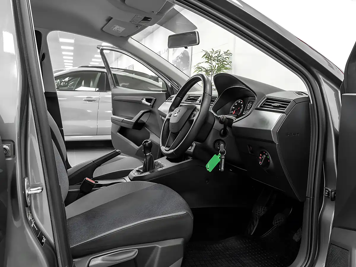 Used 2018 SEAT Ibiza Se Monsoon Grey - Interior and Exterior details 11