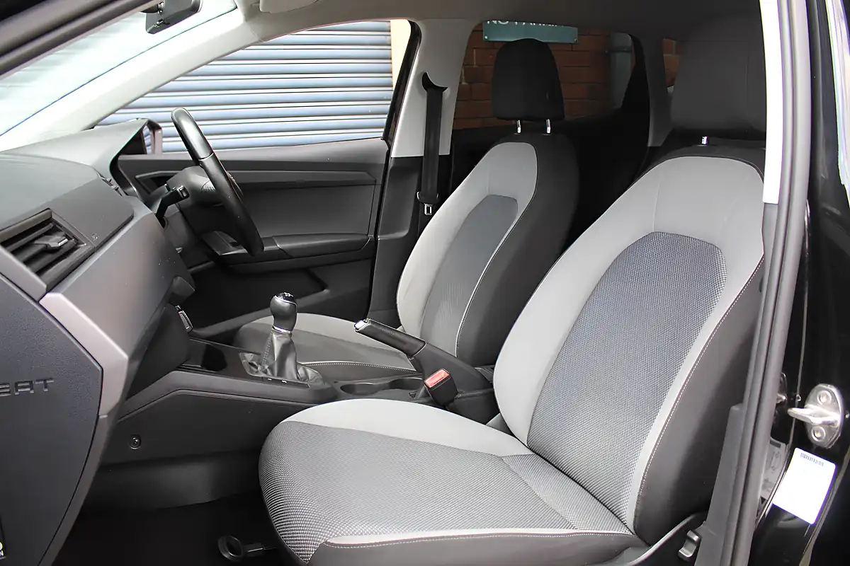 Used 2018 SEAT Ibiza Se Technology Black - Interior and Exterior details 16